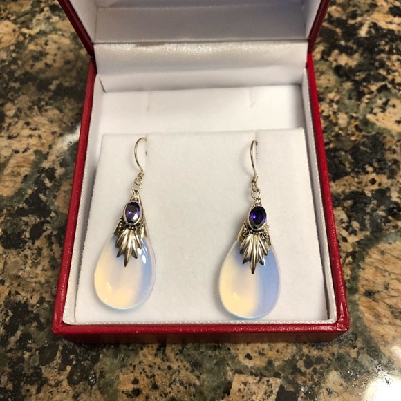 Sea Glass Amethyst Dangling Earrings Retail 118.0 NWT - Picture 1 of 5